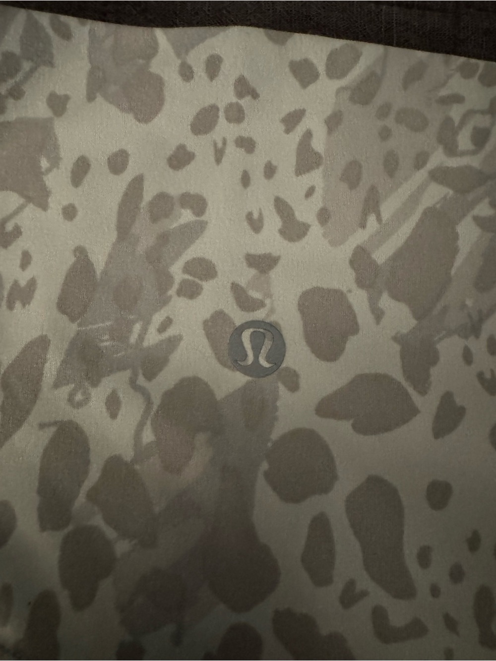 EUC Lululemon Align Shorts - Picture 2 of 3